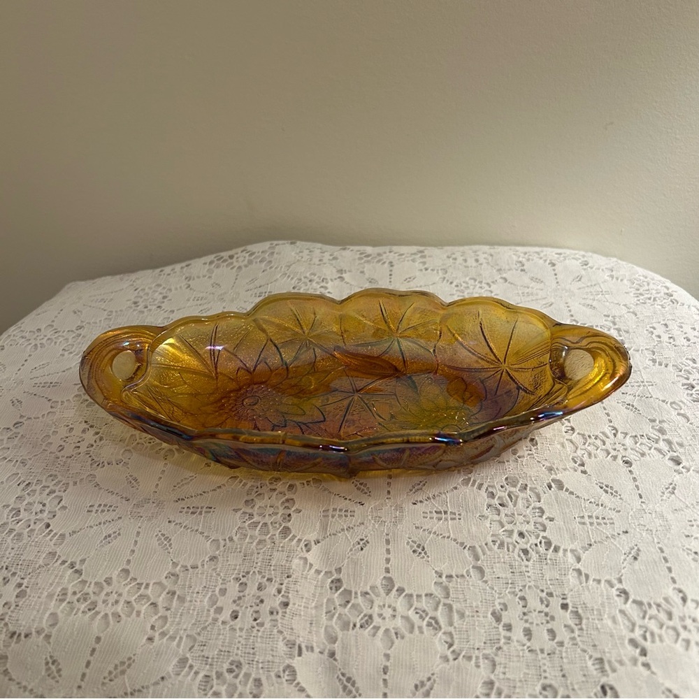 Vintage iridescent gold carnival glass lily pons by‎ Indiana glass company